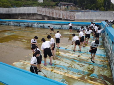 プール掃除５月７日２－１ (1)